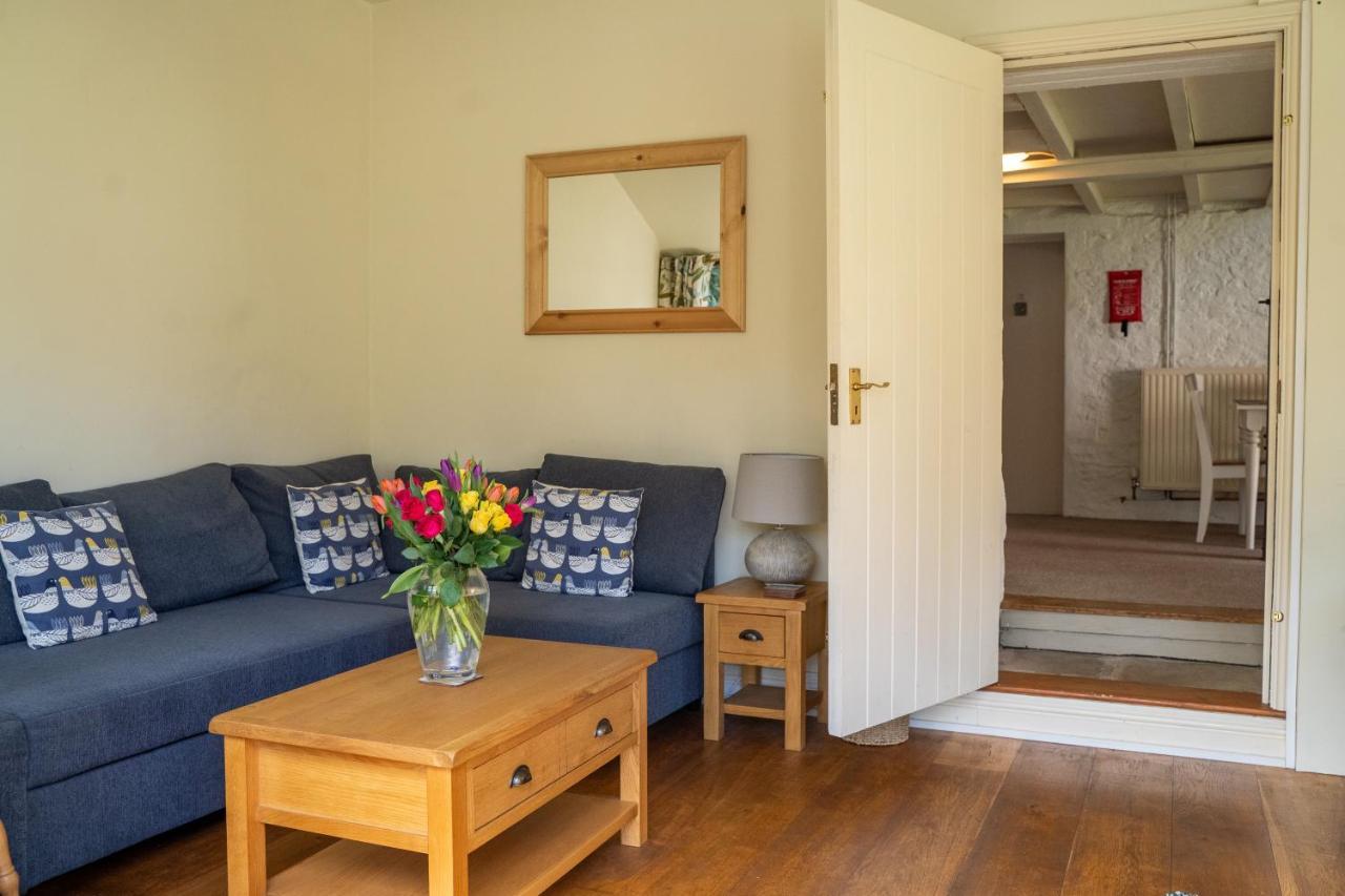 Little England Retreats - Cottage, Yurt And Shepherd Huts Othery ภายนอก รูปภาพ