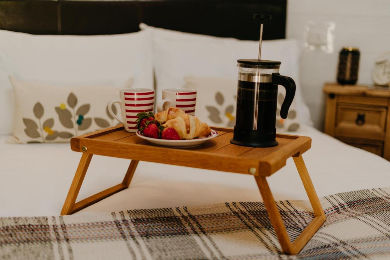 Little England Retreats - Cottage, Yurt And Shepherd Huts Othery ภายนอก รูปภาพ