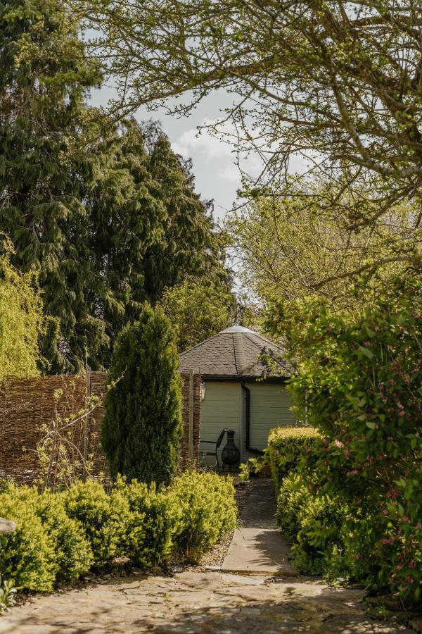 Little England Retreats - Cottage, Yurt And Shepherd Huts Othery ภายนอก รูปภาพ