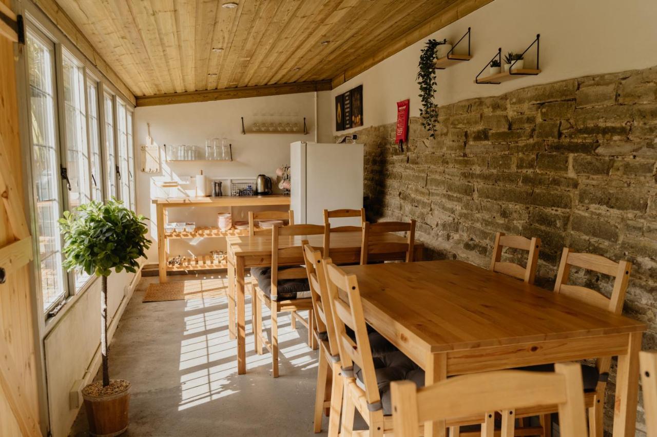 Little England Retreats - Cottage, Yurt And Shepherd Huts Othery ภายนอก รูปภาพ