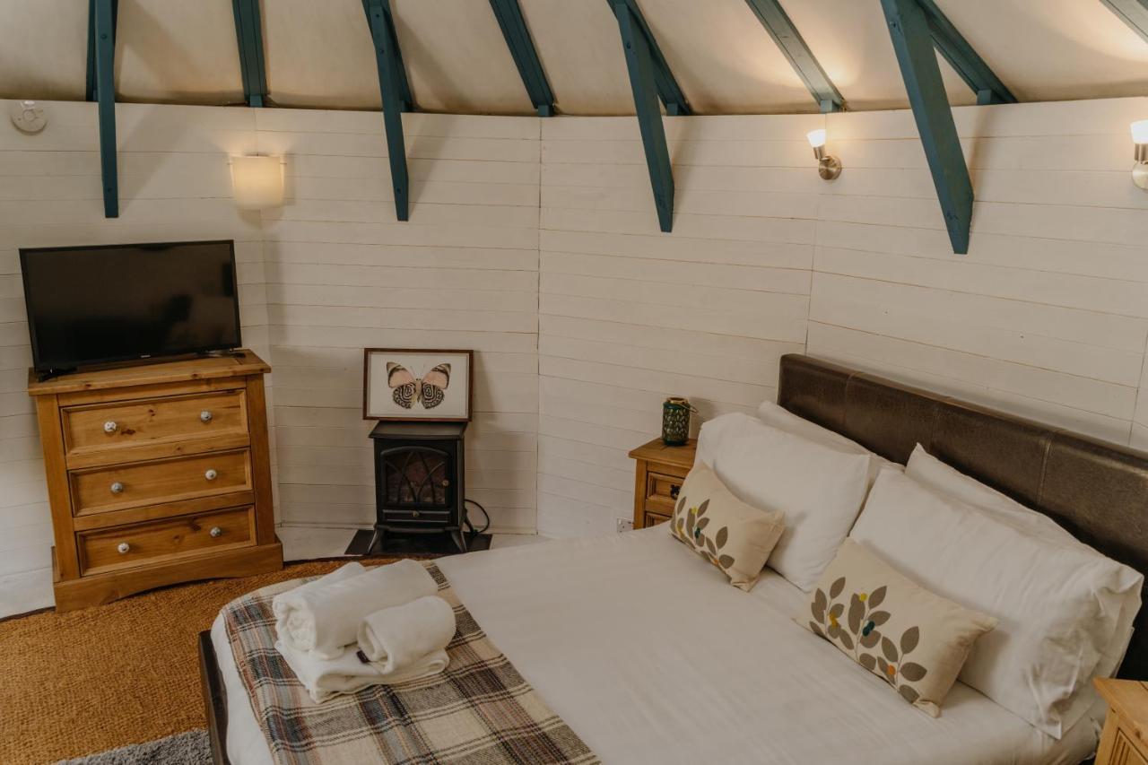 Little England Retreats - Cottage, Yurt And Shepherd Huts Othery ภายนอก รูปภาพ