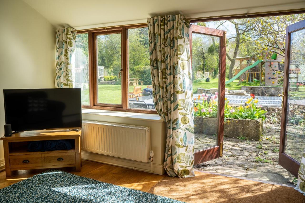 Little England Retreats - Cottage, Yurt And Shepherd Huts Othery ภายนอก รูปภาพ