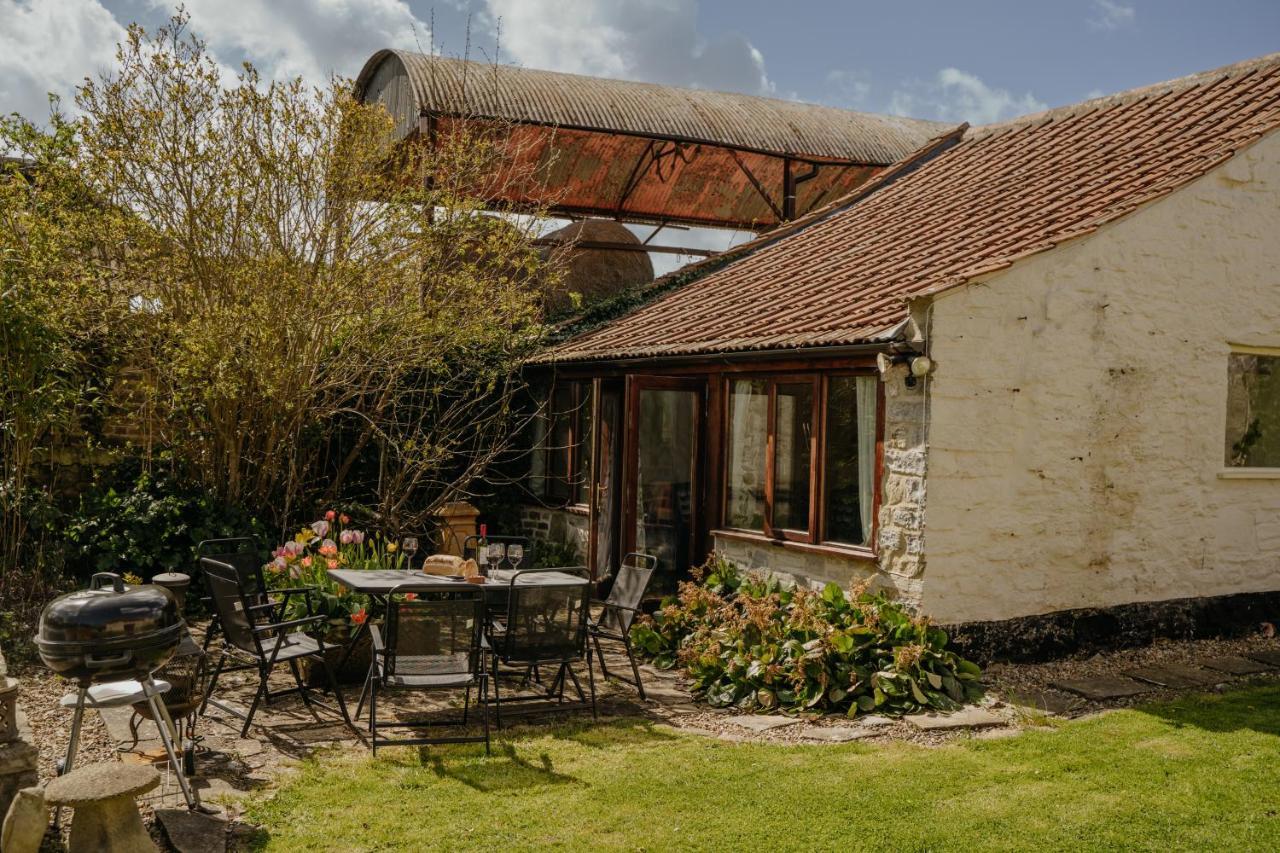 Little England Retreats - Cottage, Yurt And Shepherd Huts Othery ภายนอก รูปภาพ