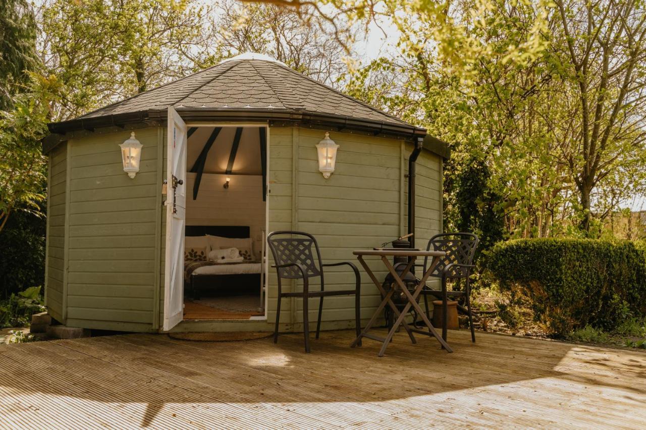 Little England Retreats - Cottage, Yurt And Shepherd Huts Othery ภายนอก รูปภาพ