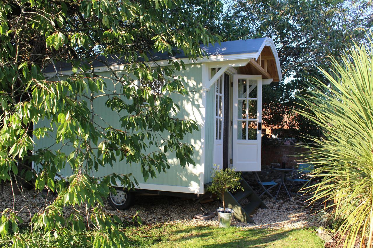 Little England Retreats - Cottage, Yurt And Shepherd Huts Othery ภายนอก รูปภาพ